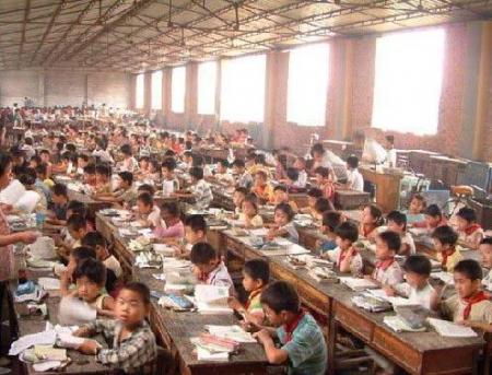 hado  homa  likaytal3o 3olama 9aryin f z7am