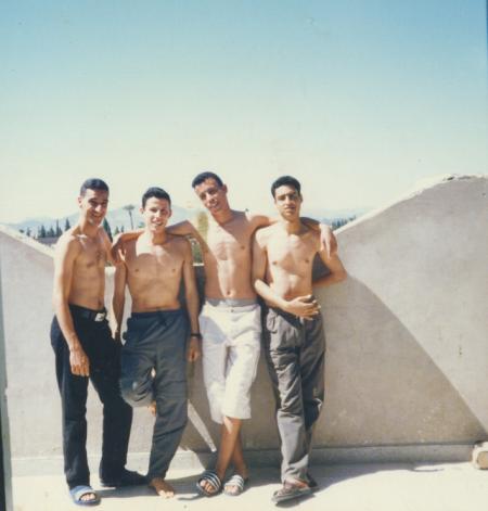 banou  ma3ra walmaja3a